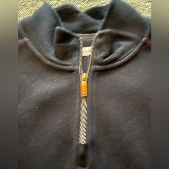 Tommy Bahama men’s quarter zip up sweater, Black with One minute workout on back - Picture 3 of 8
